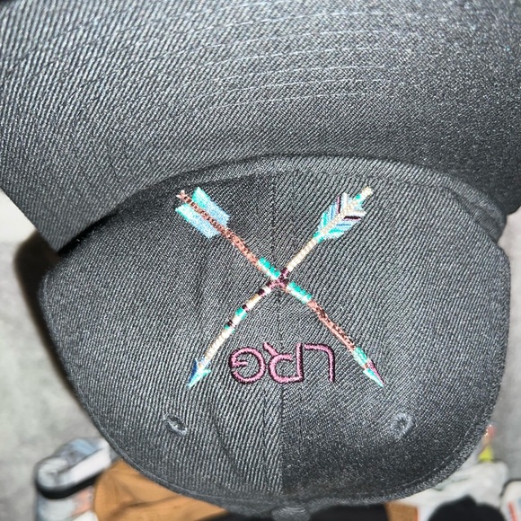 LRG hat - Picture 1 of 2